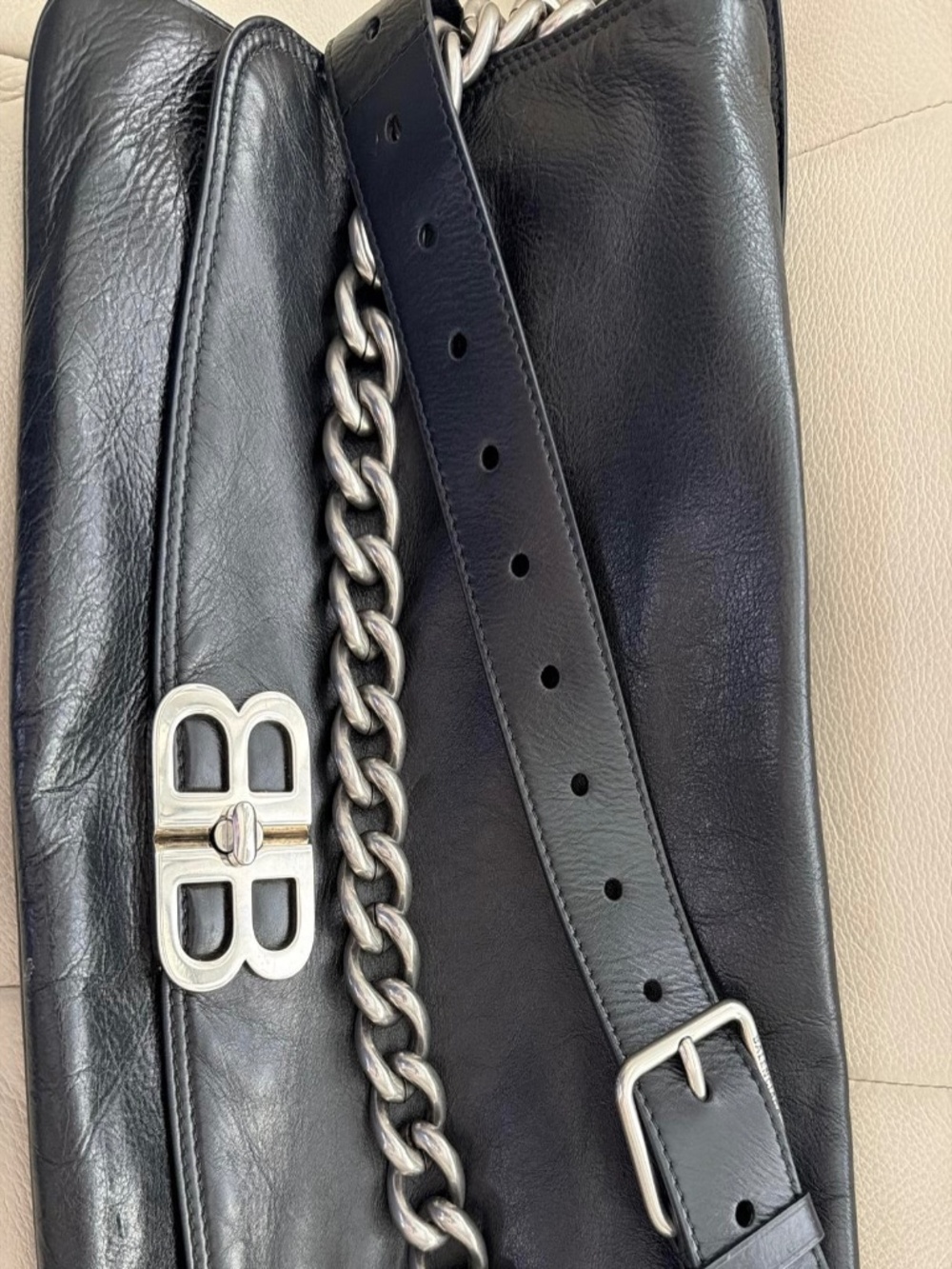 🖤 Balenciaga BB Soft Large Flap Bag — Black Calfskin / Aged Silver Hardware - Picture 8 of 9